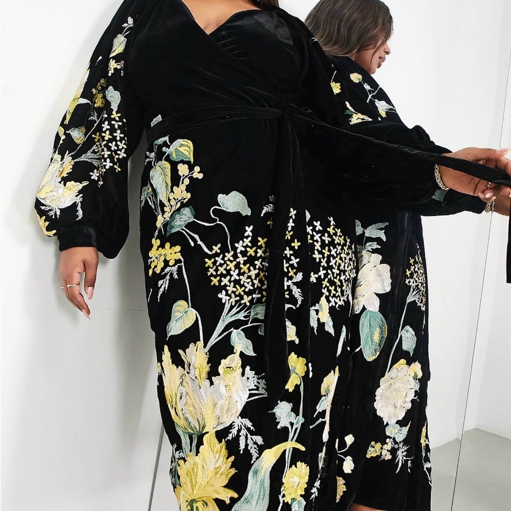ASOS Curve Chintz Black Velvet Wrap Dress Yellow & Green Floral Embroidery 20